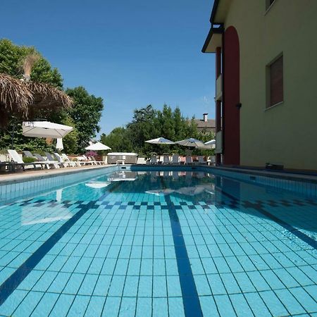 Elisabetta Hotel Cesena Bagian luar foto