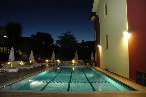 Elisabetta Hotel Cesena Bagian luar foto