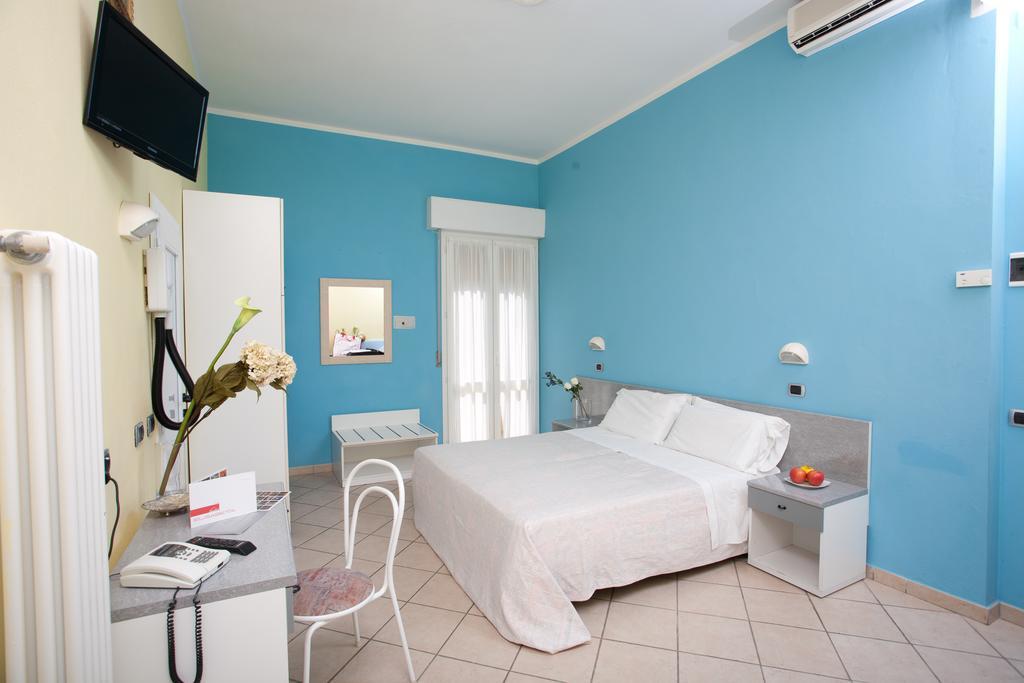Elisabetta Hotel Cesena Bagian luar foto