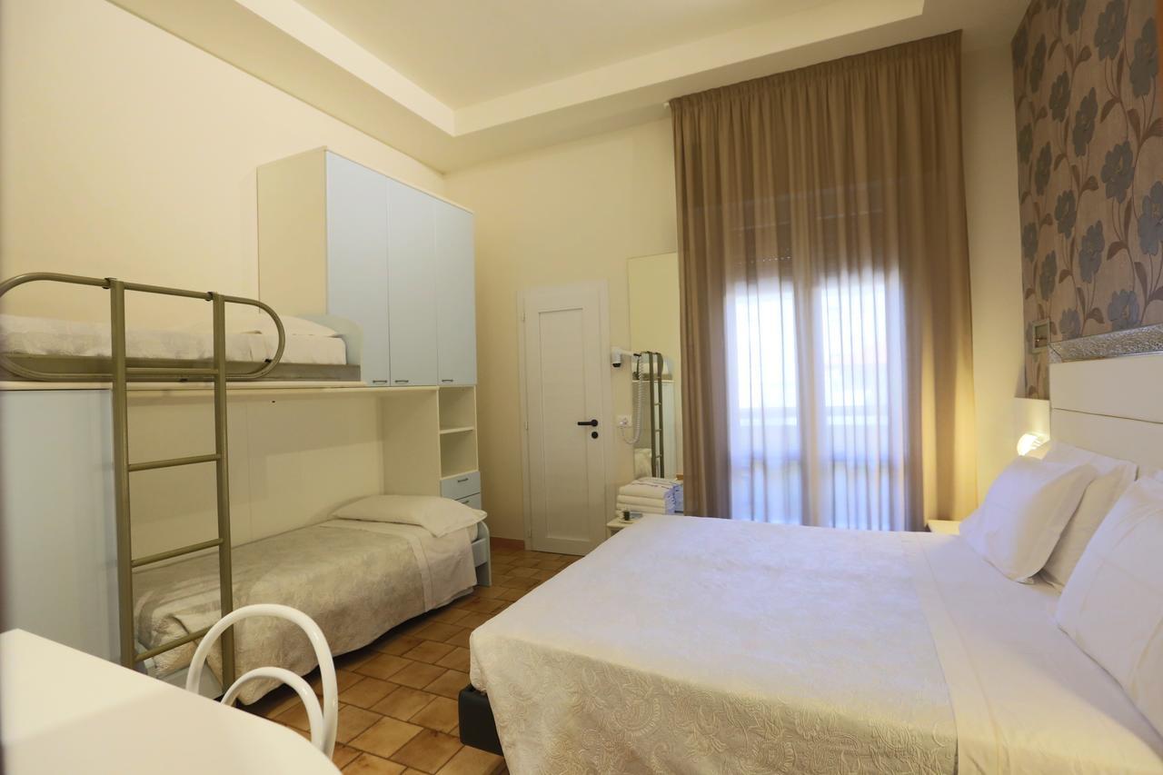 Elisabetta Hotel Cesena Bagian luar foto