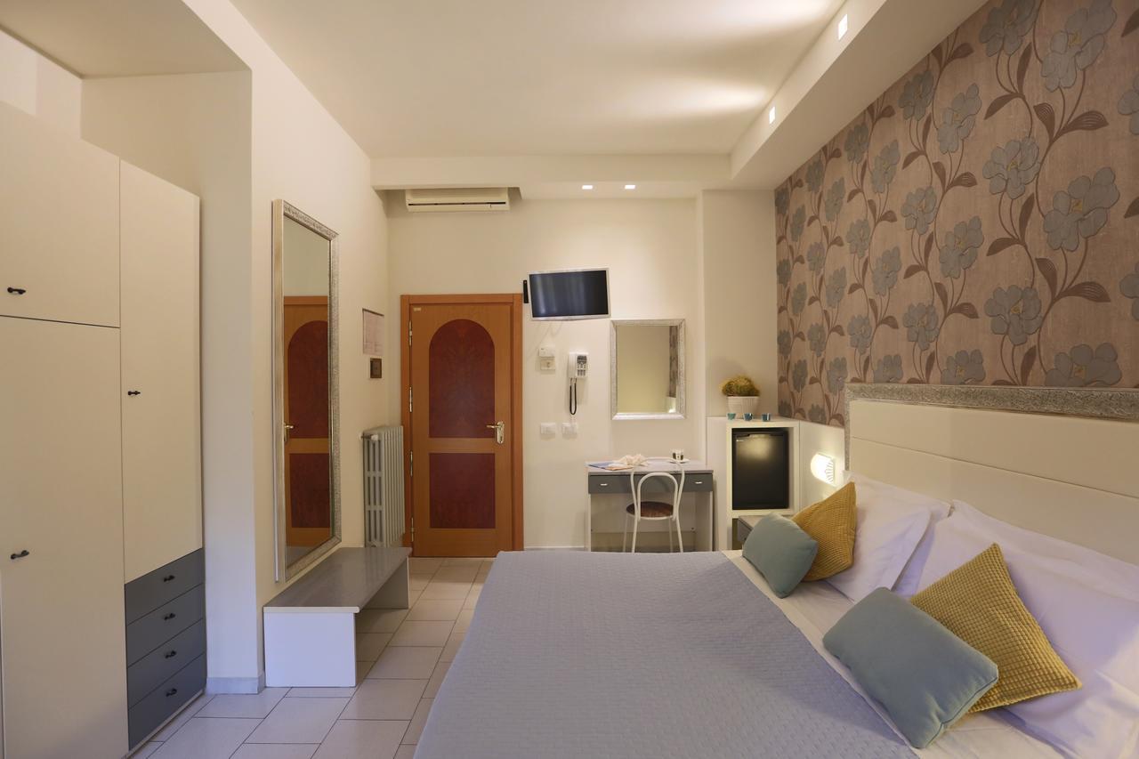 Elisabetta Hotel Cesena Bagian luar foto