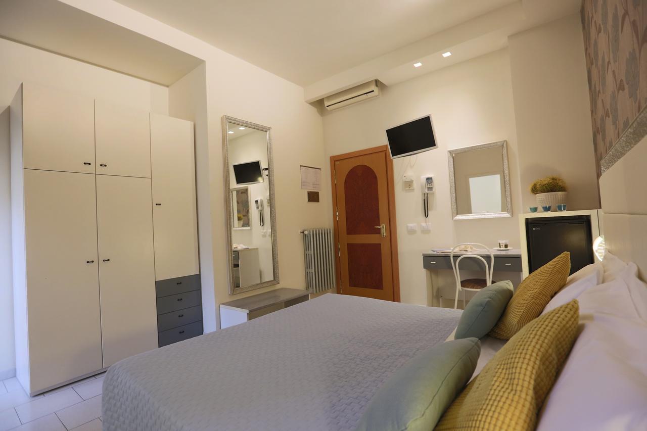Elisabetta Hotel Cesena Bagian luar foto