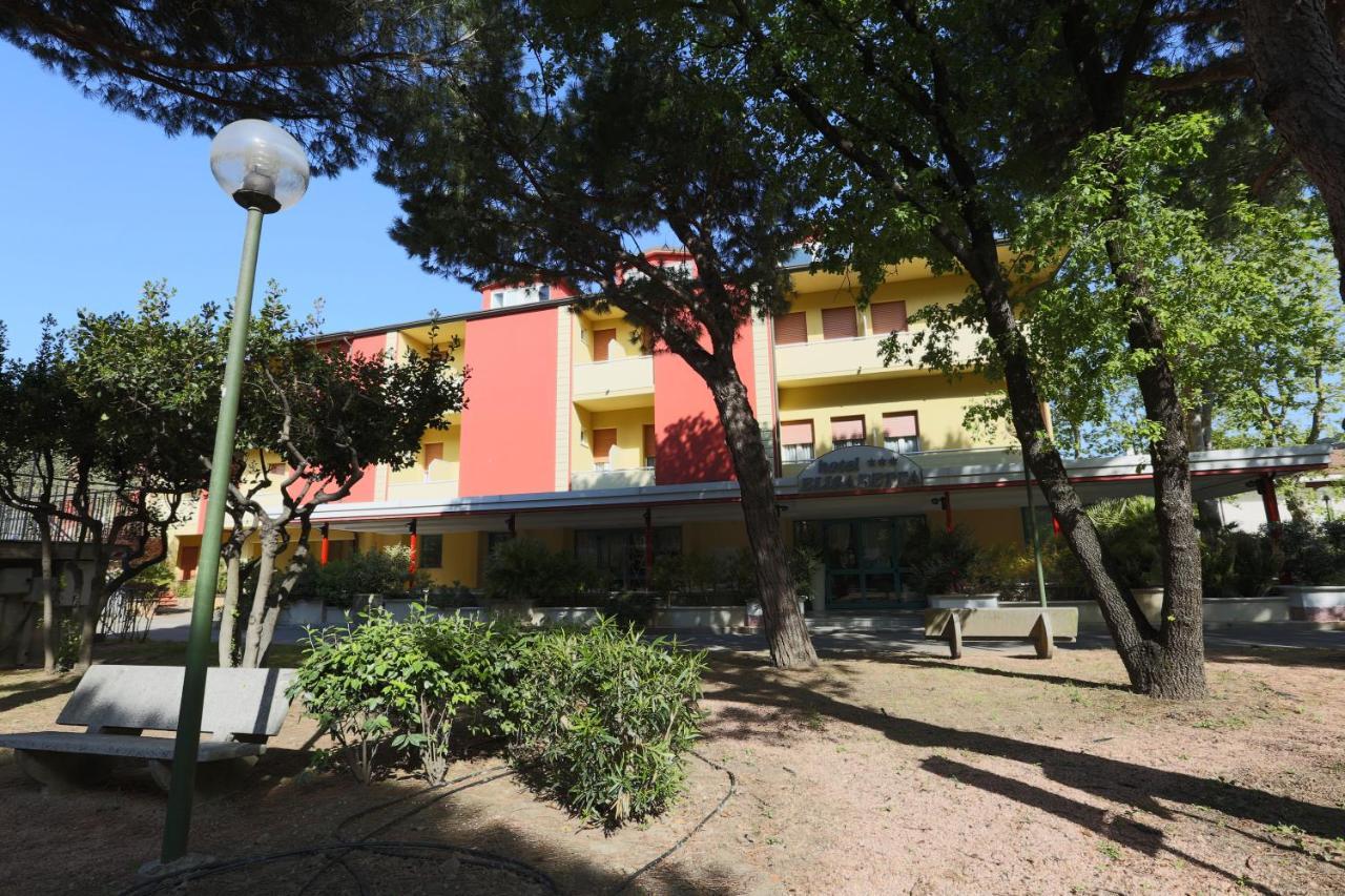 Elisabetta Hotel Cesena Bagian luar foto